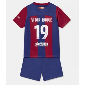 Barcelona Vitor Roque #19 Replika Babytøj Hjemmebanesæt Børn 2023-24 Kortærmet (+ Korte bukser)